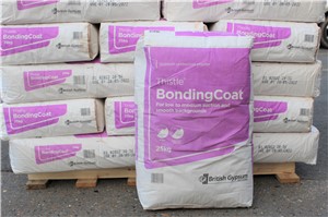 Thistle Bonding Coat - A versatile undercoat plaster that can be used on a variety of backgrounds. Thistle Bonding Coat is an ideal base coat plaster for smooth or low suction backgrounds such as tiling, concrete, plasterboard. The fine mix allows for improved workability, making it easier to spread, rule and darby.