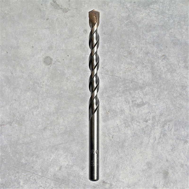 PREMIUM PLUS DRILLS are manufactured to Reisser’s exacting standards by one of only 8* masonry bit manufacturers worldwide inspected by the PGM and allowed to use their trade mark. The PGM mark is your guarantee of precisely drilled holes for a stable anchor fixing. Quality masonry drills which offer excellent performance at a reasonable cost.